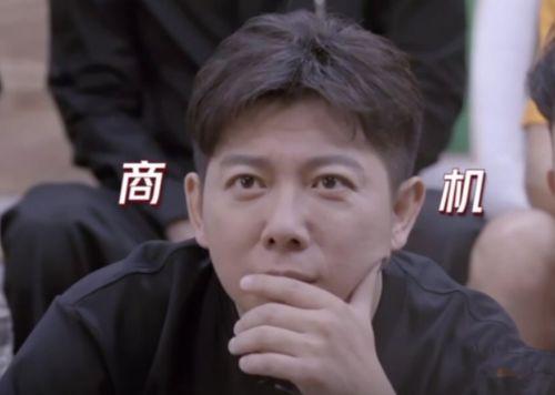 娱乐吃瓜君喜剧小哥是谁,揭秘“娱乐吃瓜君喜剧小哥”的爆笑之路