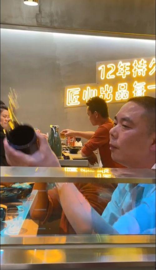 干洗衣服视频在线观看,在线观看干洗技巧与步骤